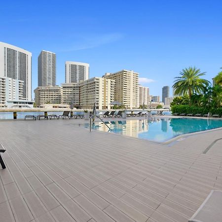 Hallandale Sky Water View Hallandale Beach Bagian luar foto