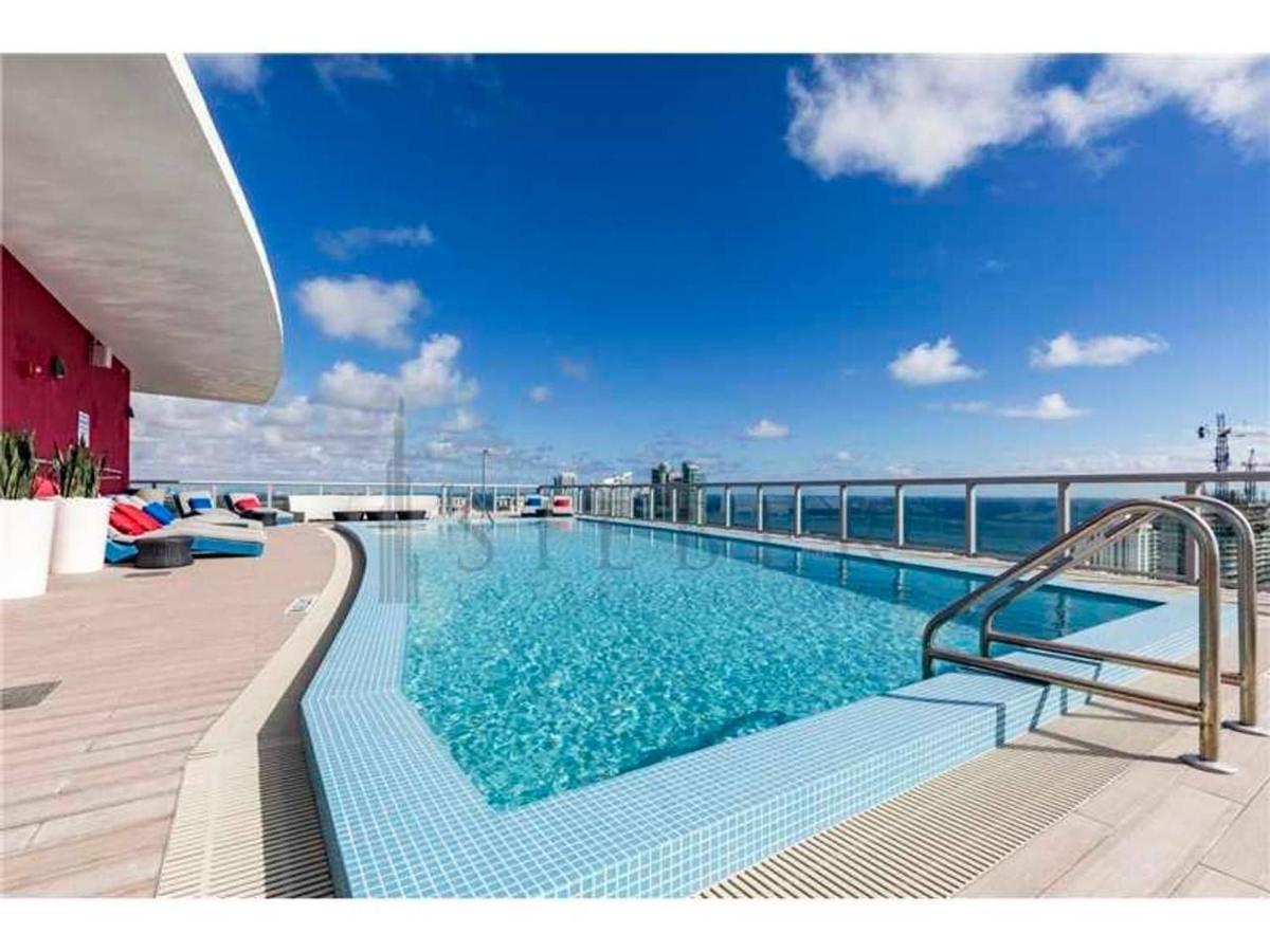 Hallandale Sky Water View Apartment Hallandale Beach Bagian luar foto