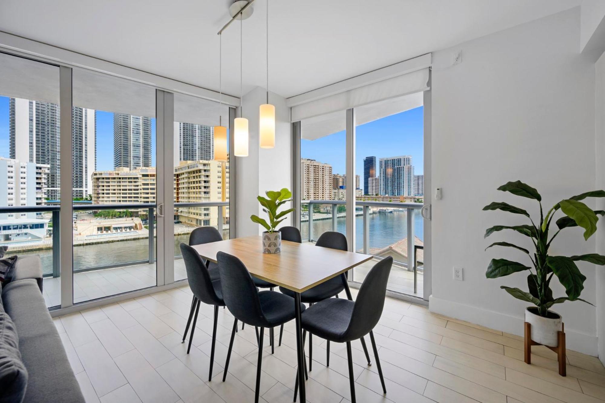 Hallandale Sky Water View Apartment Hallandale Beach Bagian luar foto