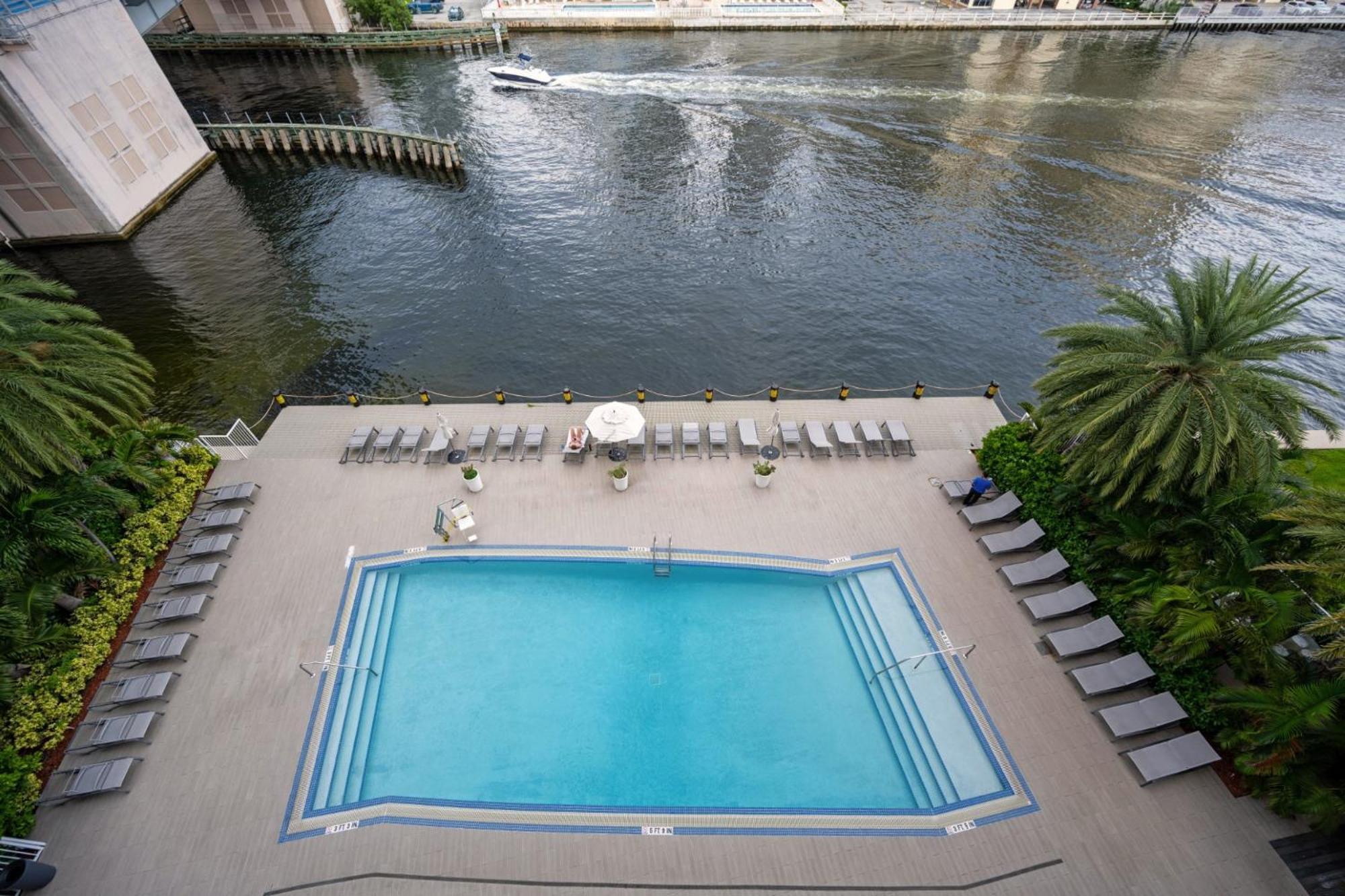 Hallandale Sky Water View Hallandale Beach Bagian luar foto