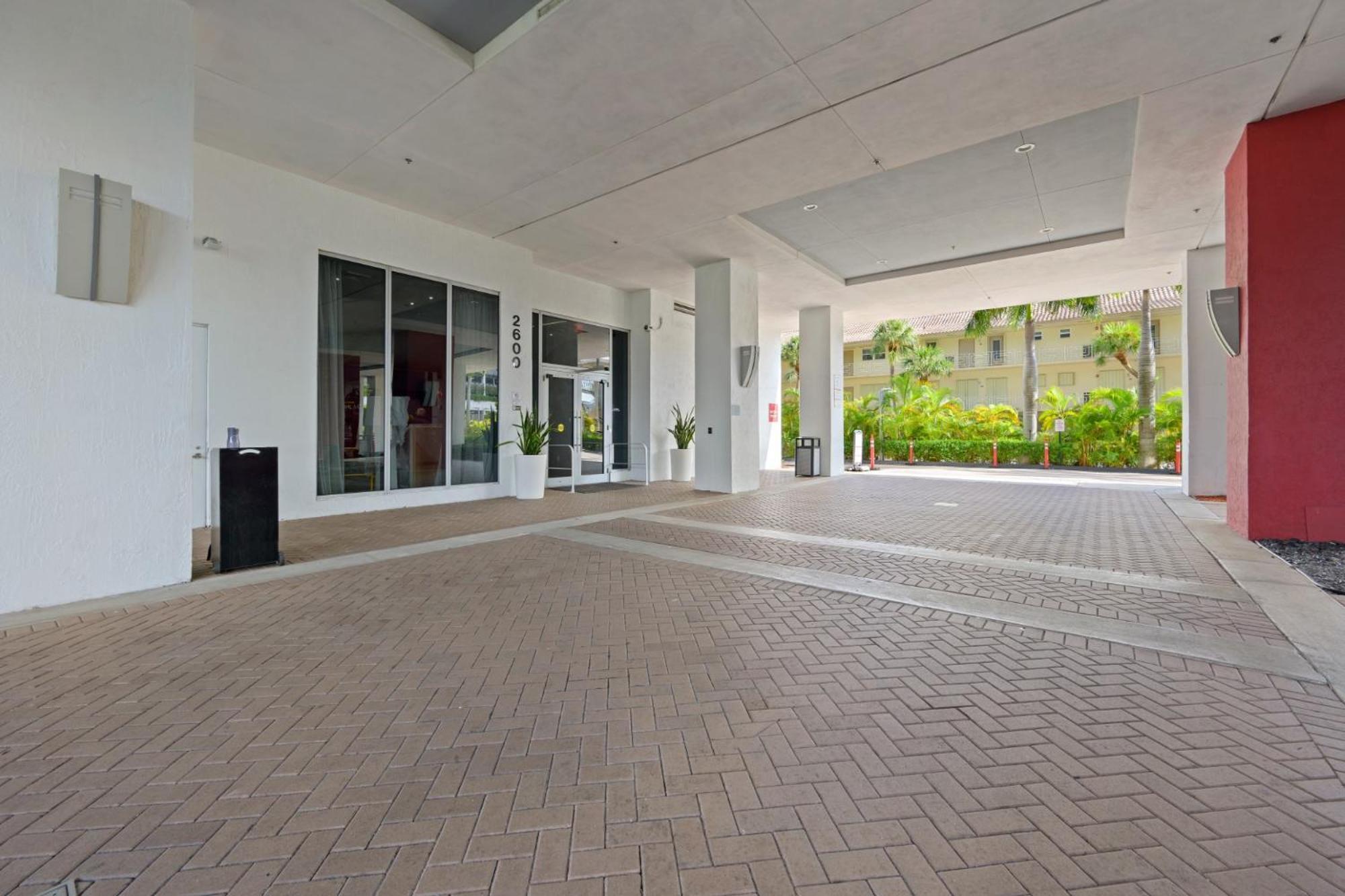 Hallandale Sky Water View Hallandale Beach Bagian luar foto