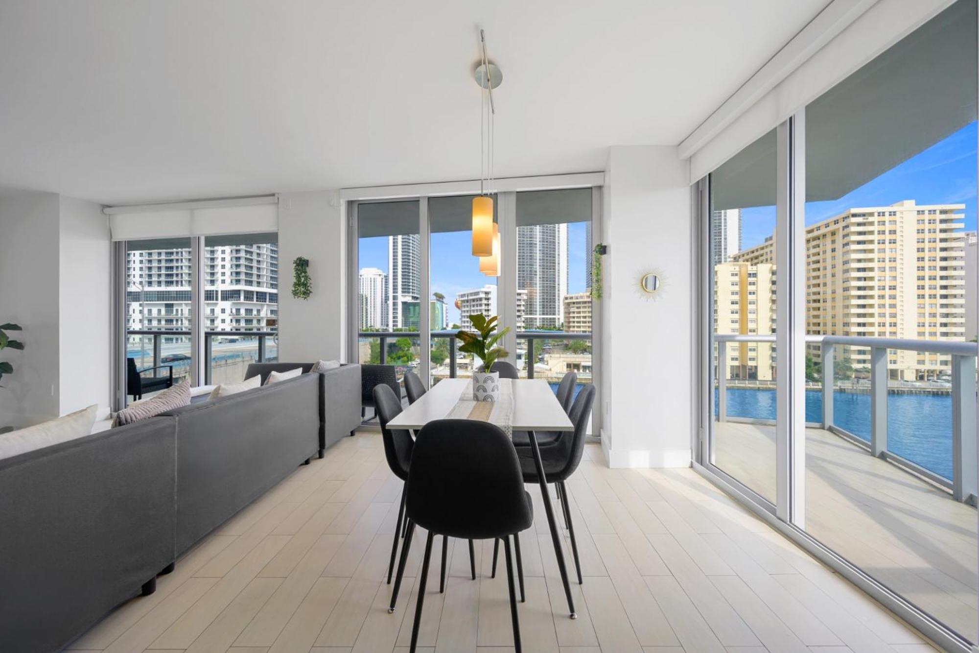 Hallandale Sky Water View Apartment Hallandale Beach Bagian luar foto